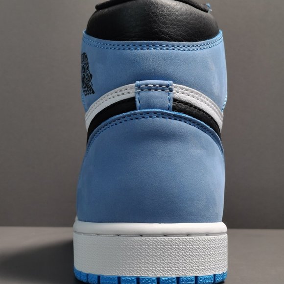 Jordan 1 Retro High White University Blue Black main image 7